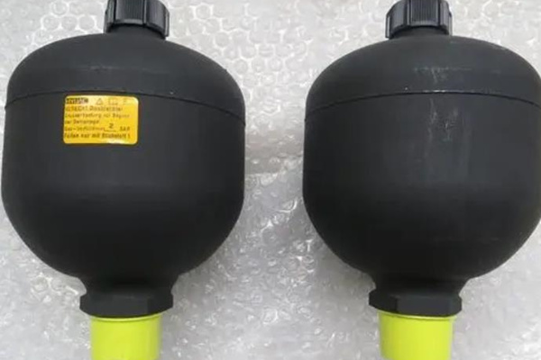 蓄能器充氣工具不會使用？這份使用指南要收好！